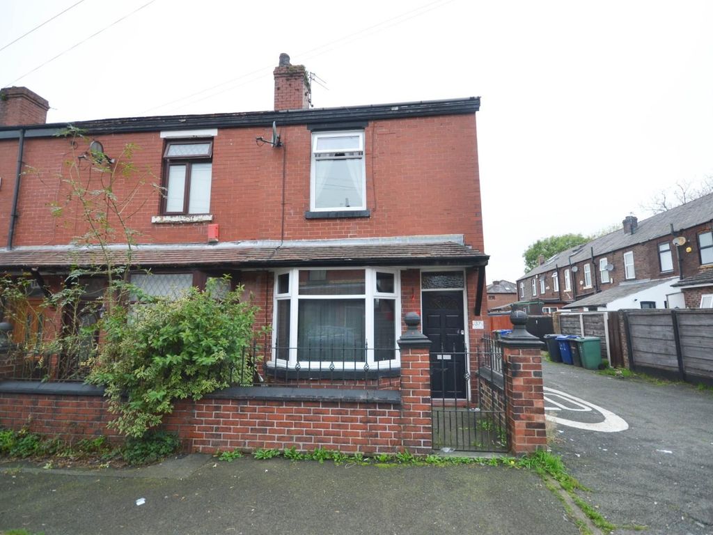 3 bed end terrace house for sale in Clyde Road, Radcliffe, Manchester M26, £160,000