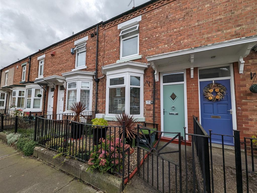 2 bed terraced house for sale in Craig Street, Darlington DL3, £125,000