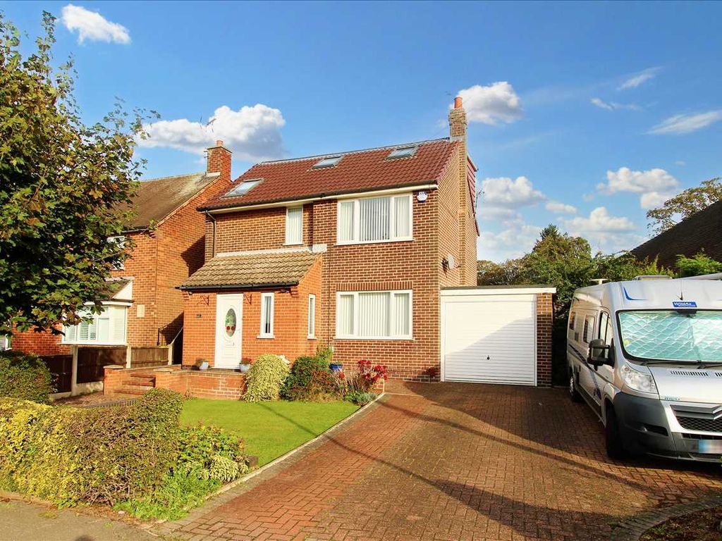 3 bed detached house for sale in Main Road, Underwood, Nottingham NG16, £300,000