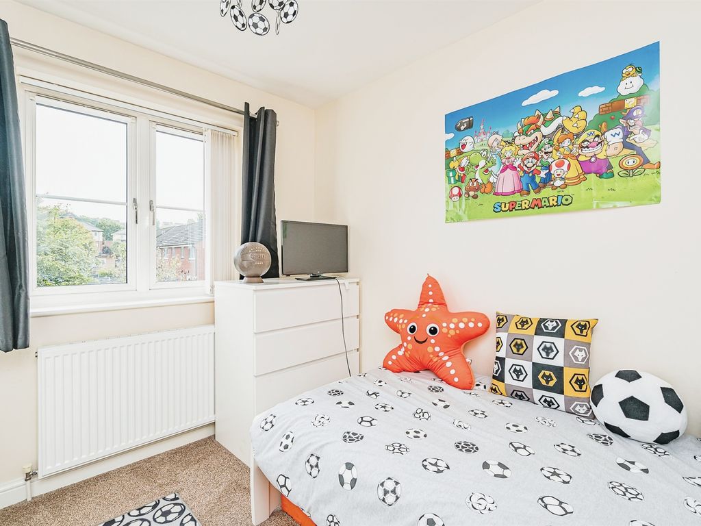 3 bed end terrace house for sale in Swan Lane, Wordsley, Stourbridge DY8, £215,000