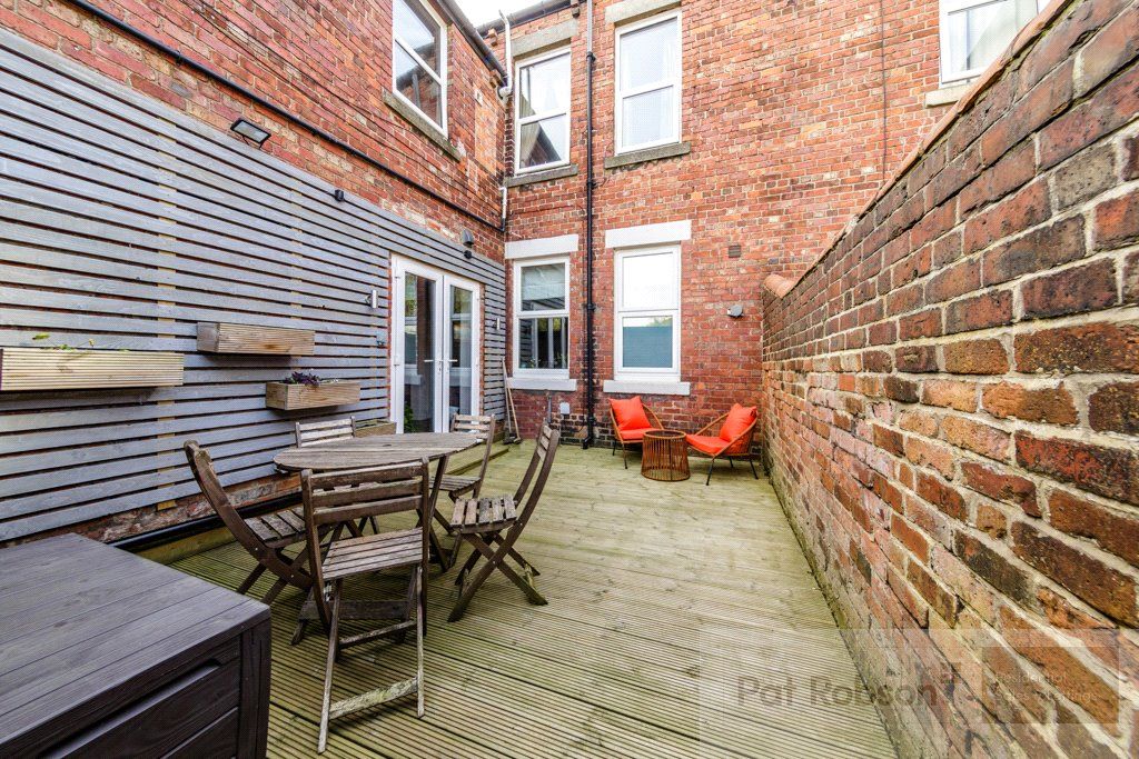 1 bed flat for sale in Hyde Terrace, Gosforth, Newcastle Upon Tyne, Tyne & Wear NE3, £175,000