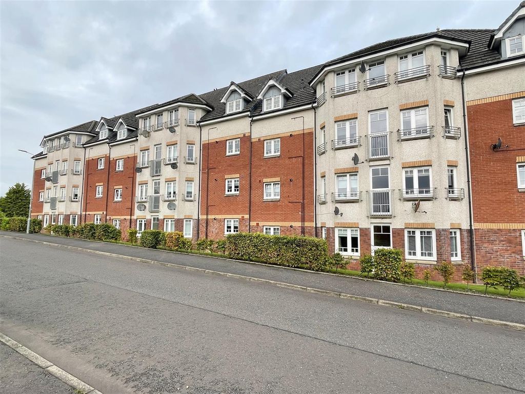 2 bed flat for sale in Lowndes Court, Barrhead, Glasgow G78, £105,000