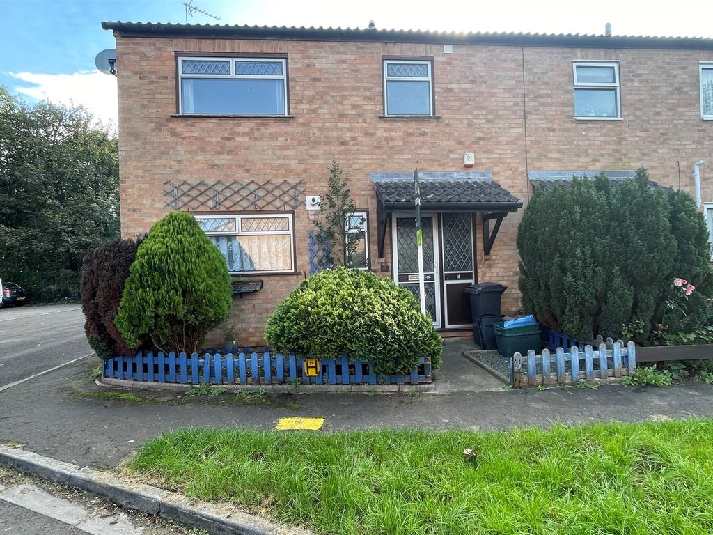 3 bed end terrace house for sale in Nuthatch Gardens, Bristol BS16, £280,000