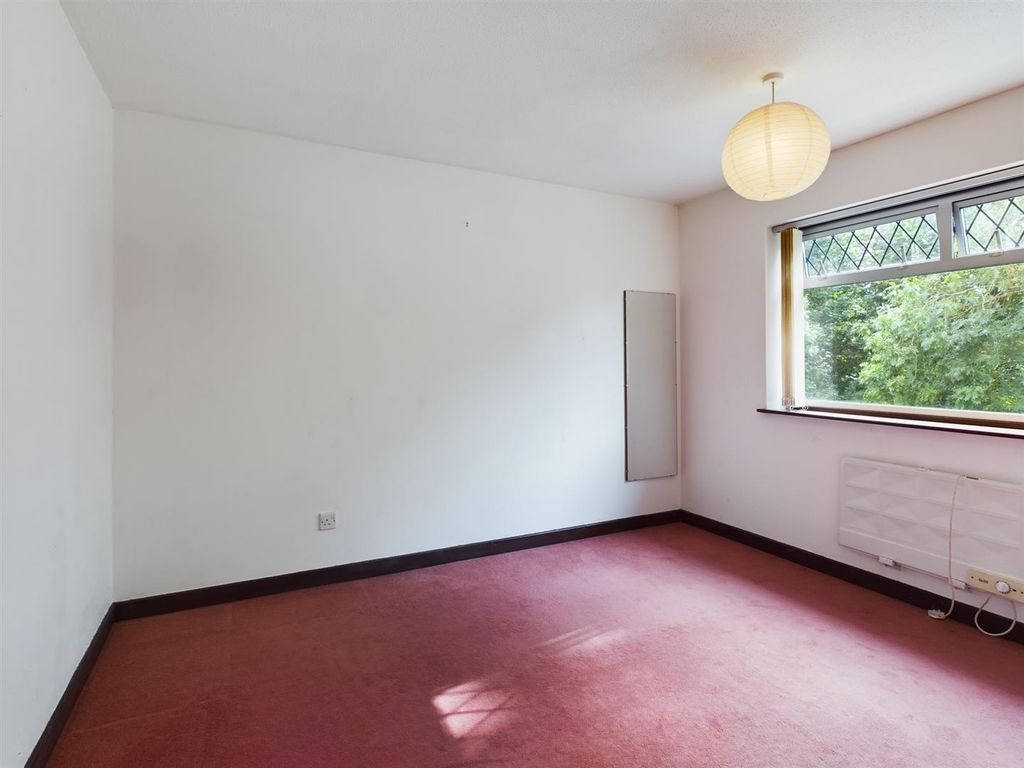 3 bed end terrace house for sale in Nuthatch Gardens, Bristol BS16, £280,000