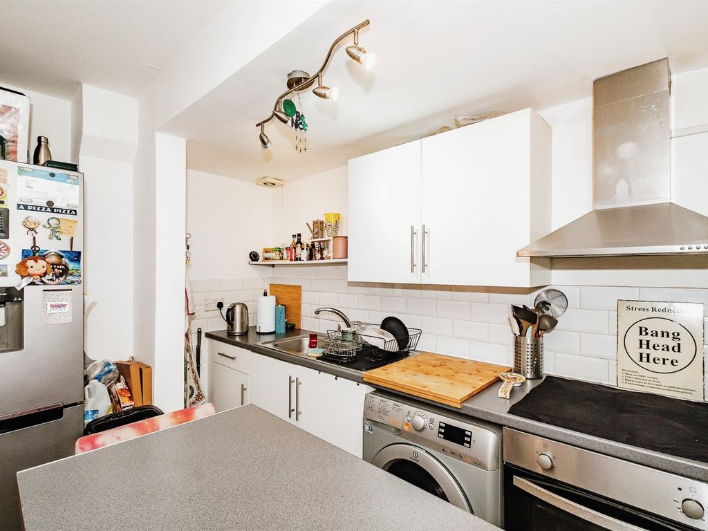 1 bed flat for sale in Seafield Road, Hove BN3, £170,000