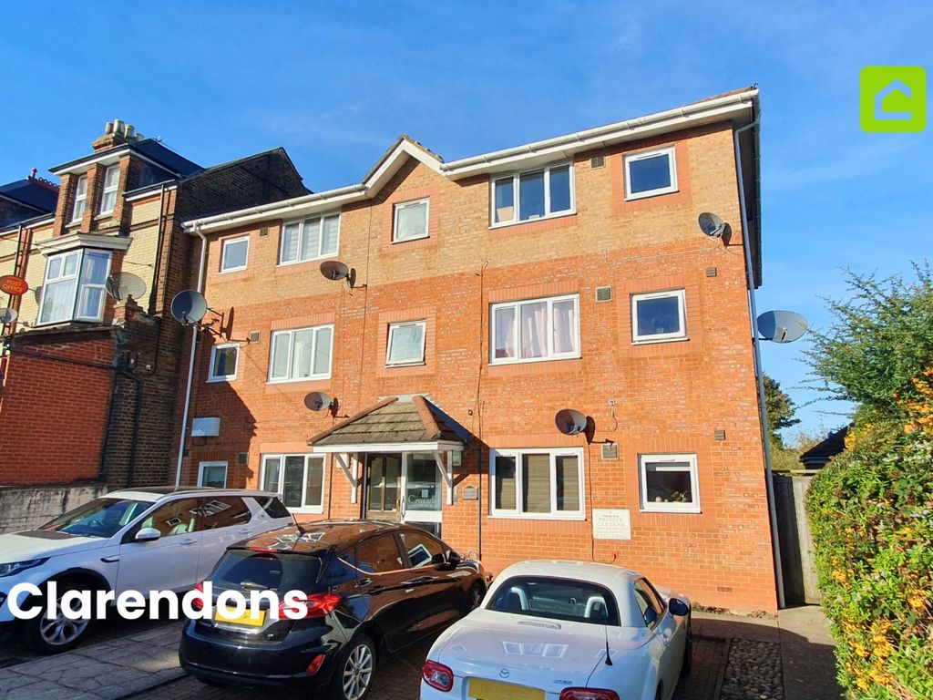 1 bed flat for sale in Earlswood, Redhill, Surrey RH1, £205,000