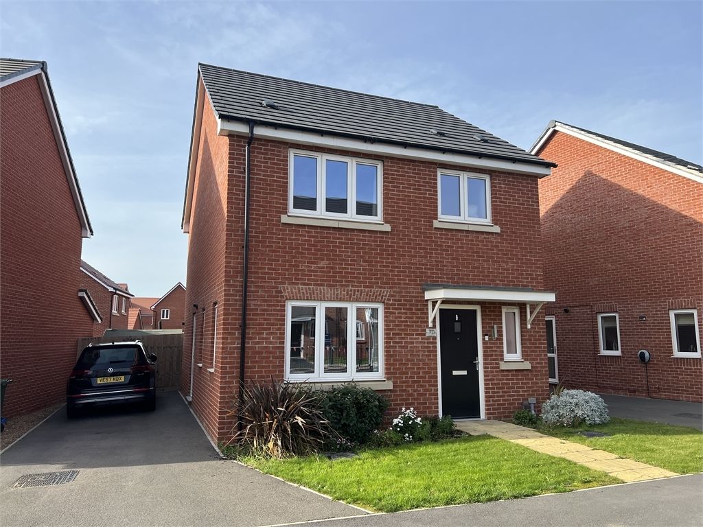 3 bed detached house for sale in Flaxley Lane, Newark, Nottinghamshire. NG24, £270,000