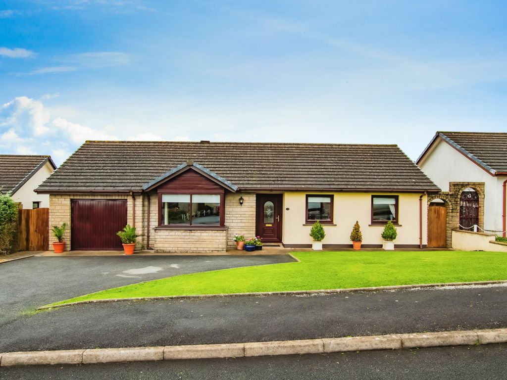 4 bed bungalow for sale in Hywel Way, Pembroke, Pembrokeshire SA71, £330,000
