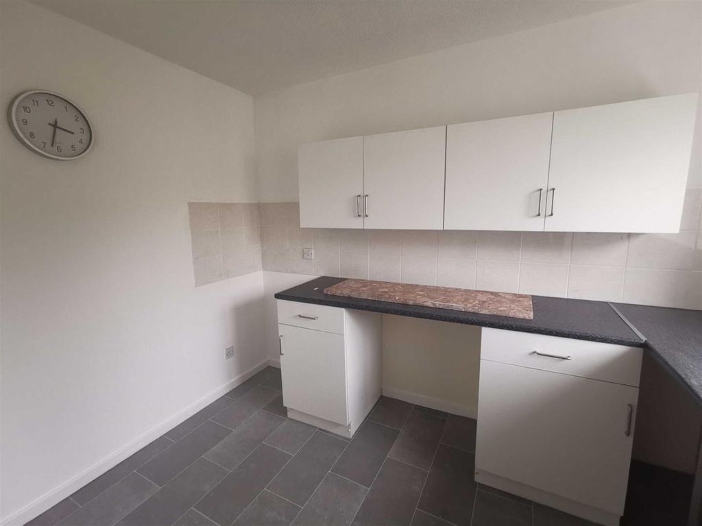 2 bed flat for sale in Highwood Close, Bolton, Lancashire BL2, £70,000