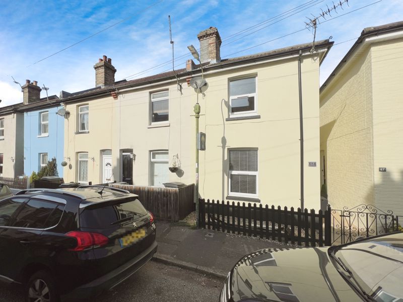 2 bed end terrace house for sale in South Road, Boscombe, Bournemouth BH1, £270,000