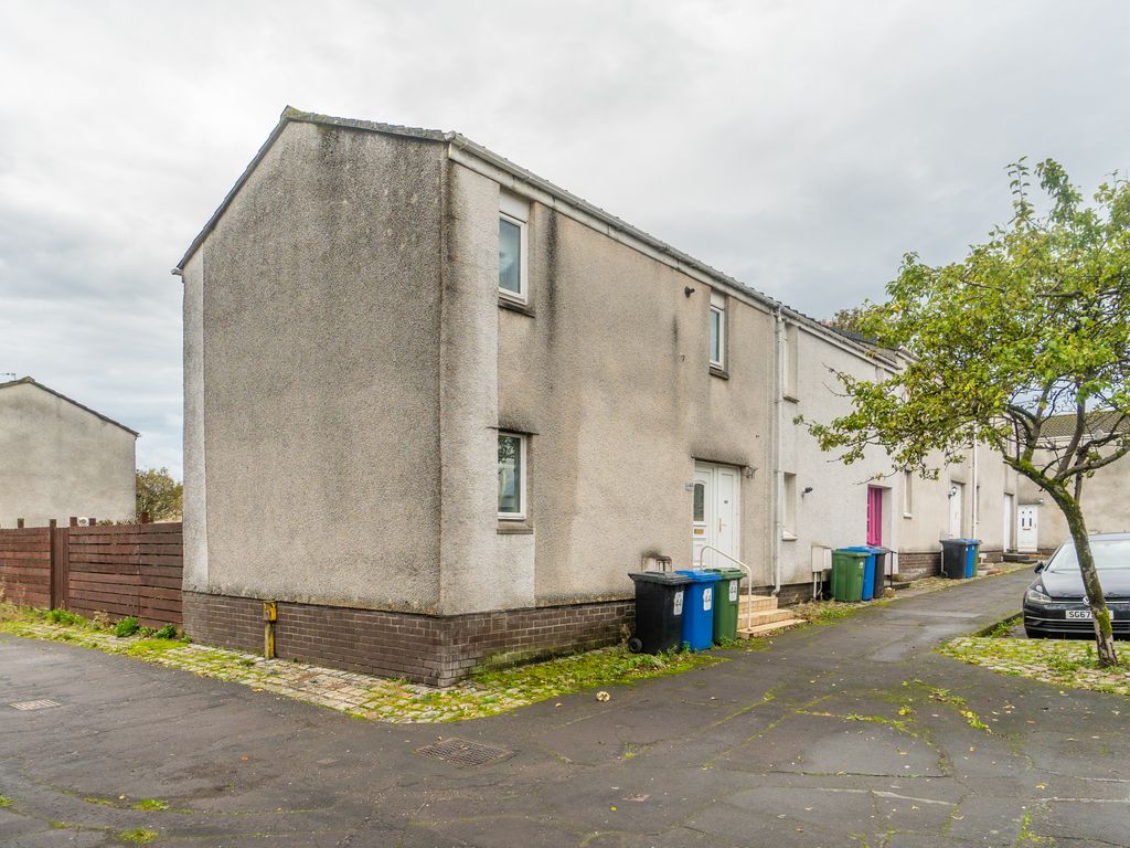 2 bed end terrace house for sale in Douglas Crescent, Erskine PA8, £125,000