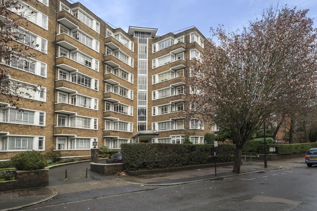 Studio for sale in Oslo Court, St Johns Wood NW8, £200,000