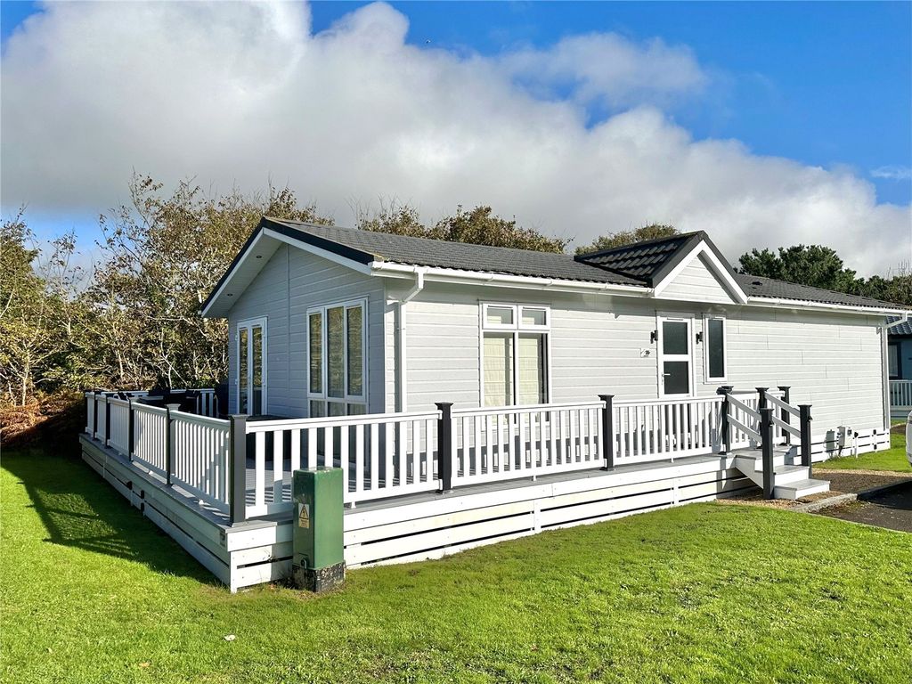 3 bed mobile/park home for sale in Shorefield Park, Near Milford On Sea, Hampshire SO41, £129,950