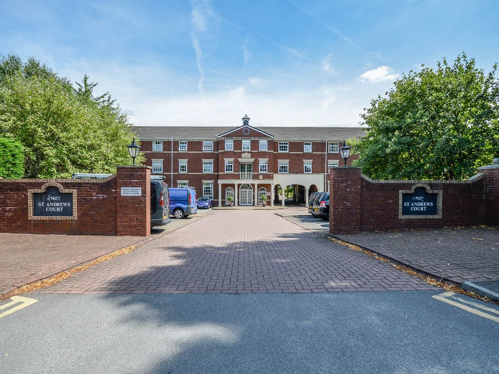 2 bed flat for sale in Queens Road, Hale, Altrincham WA15, £185,000