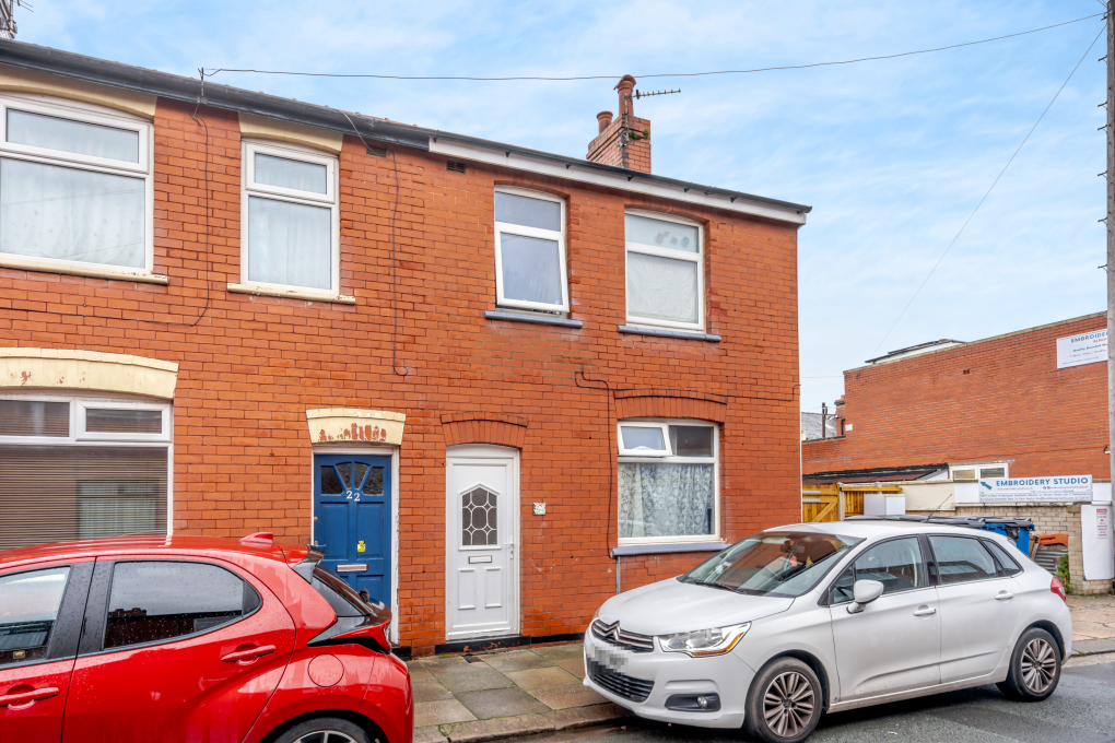 3 bed terraced house for sale in Everton Road, Blackpool FY4, £100,000