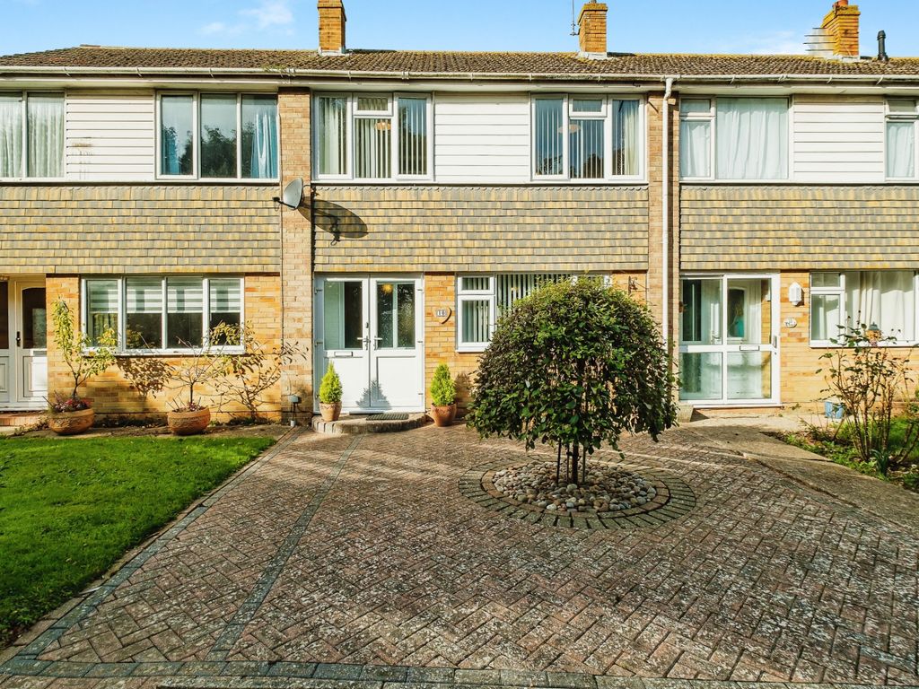 3 bed terraced house for sale in Maple Walk, Rustington BN16, £300,000