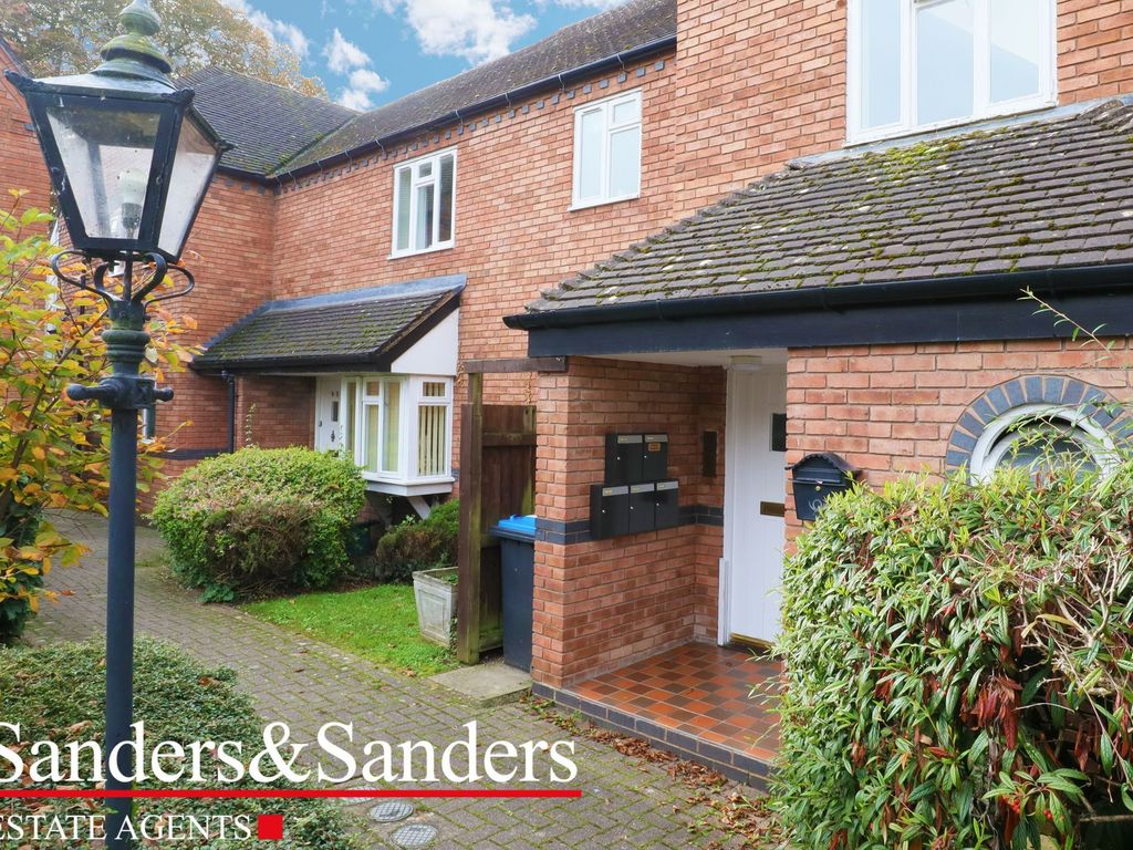 1 bed flat for sale in Gas House Lane, Alcester B49, £149,950
