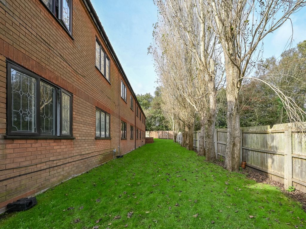 2 bed maisonette for sale in Greenslade Grove, Hednesford, Cannock WS12, £120,000