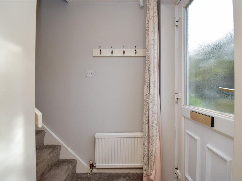 2 bed terraced house for sale in Ella Street, Hull HU5, £99,500