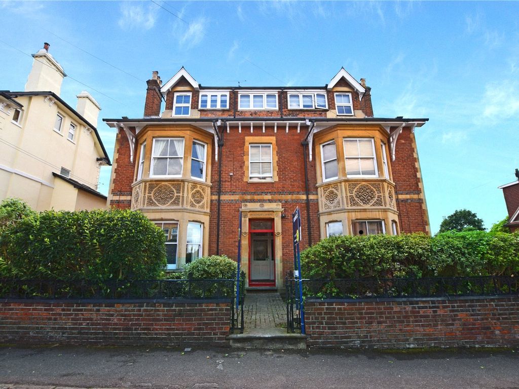 1 bed flat for sale in Milman Road, Reading, Berkshire RG2, £170,000
