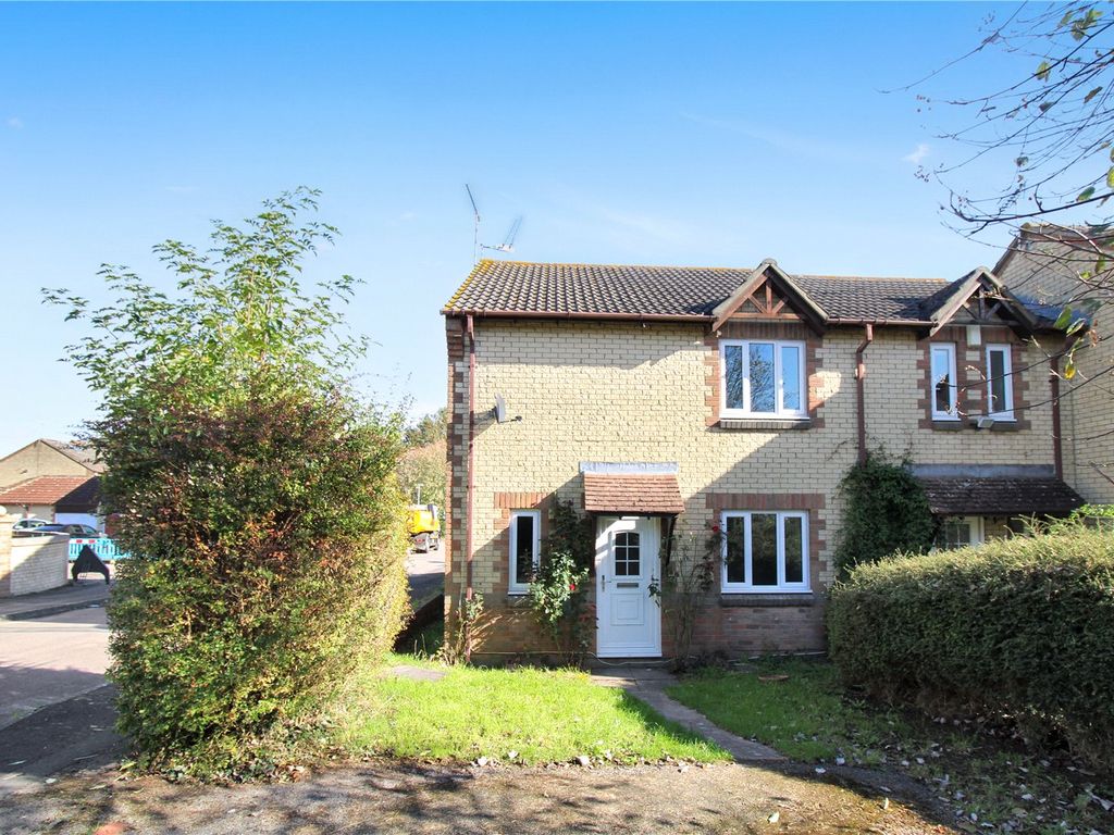 1 bed detached house for sale in Archer Close, Willowbrook, Swindon SN2, £155,000