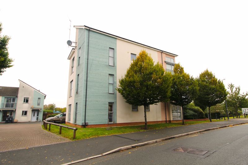 2 bed flat for sale in Little Locky Close, Bristol BS16, £249,000