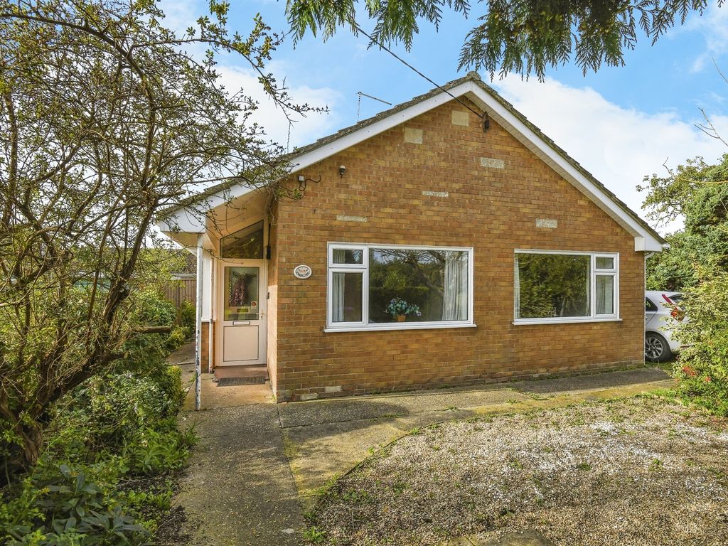 3 bed detached bungalow for sale in The Common, Burgh Le Marsh, Skegness PE24, £250,000