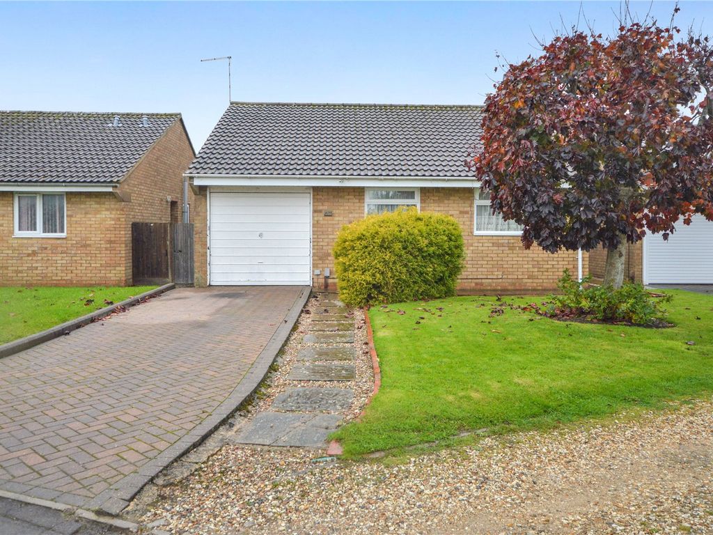 2 bed bungalow for sale in White Castle, West Swindon, Wiltshire SN5, £270,000