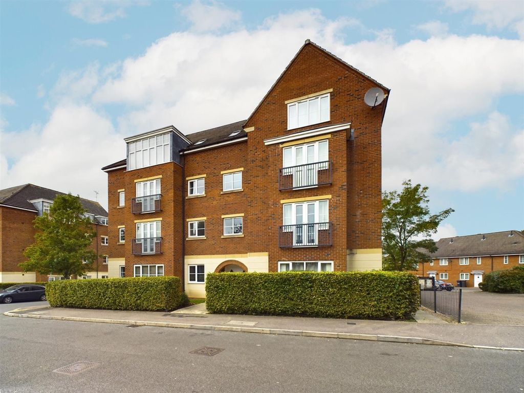 2 bed flat for sale in Edison Way, Arnold, Nottingham NG5, £130,000