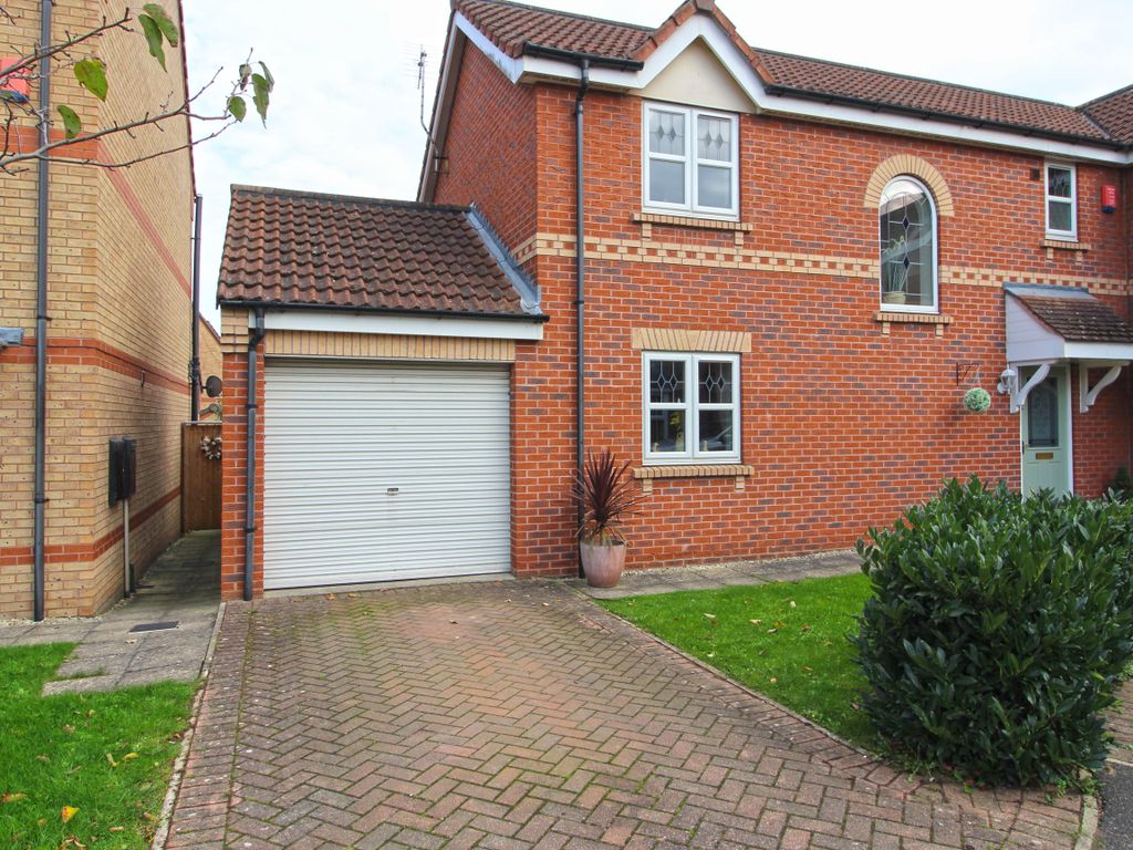 3 bed semi-detached house for sale in Ling Drive, Gainsborough DN21, £179,950