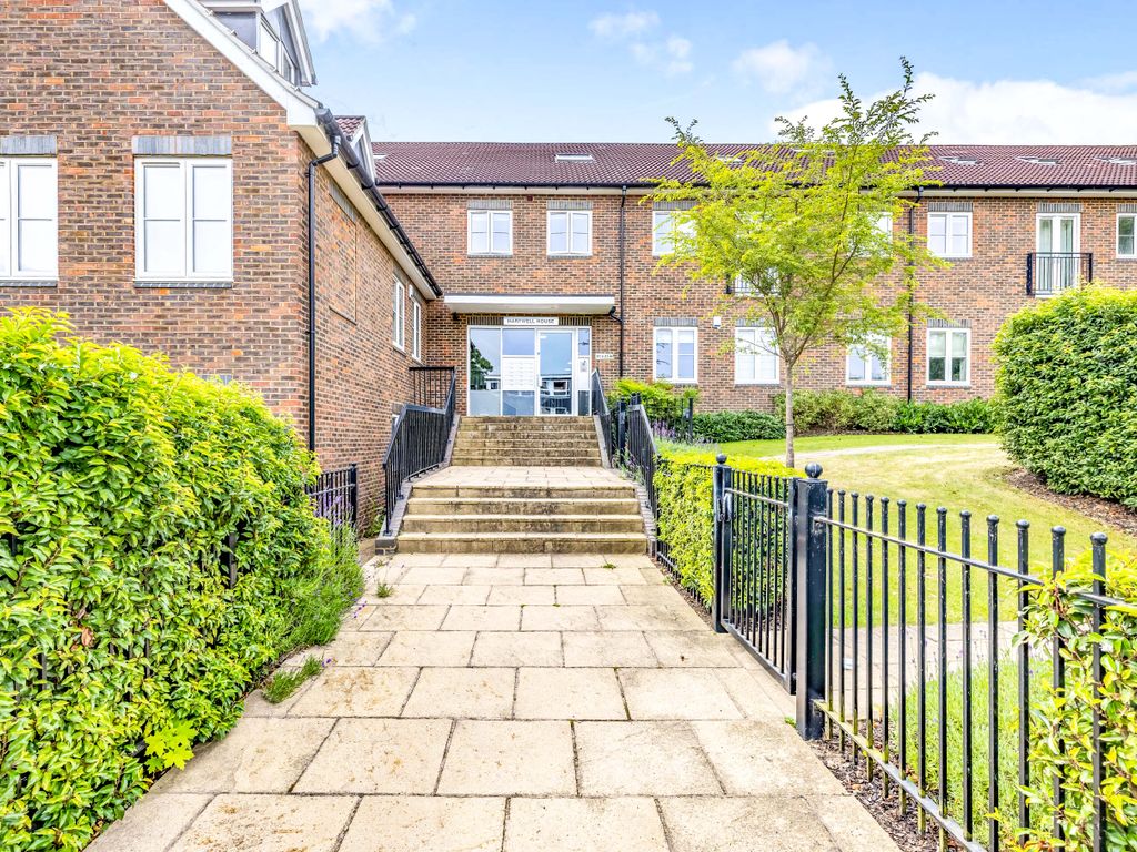 1 bed flat for sale in Gibbs Couch, Watford, Hertfordshire WD19, £240,000