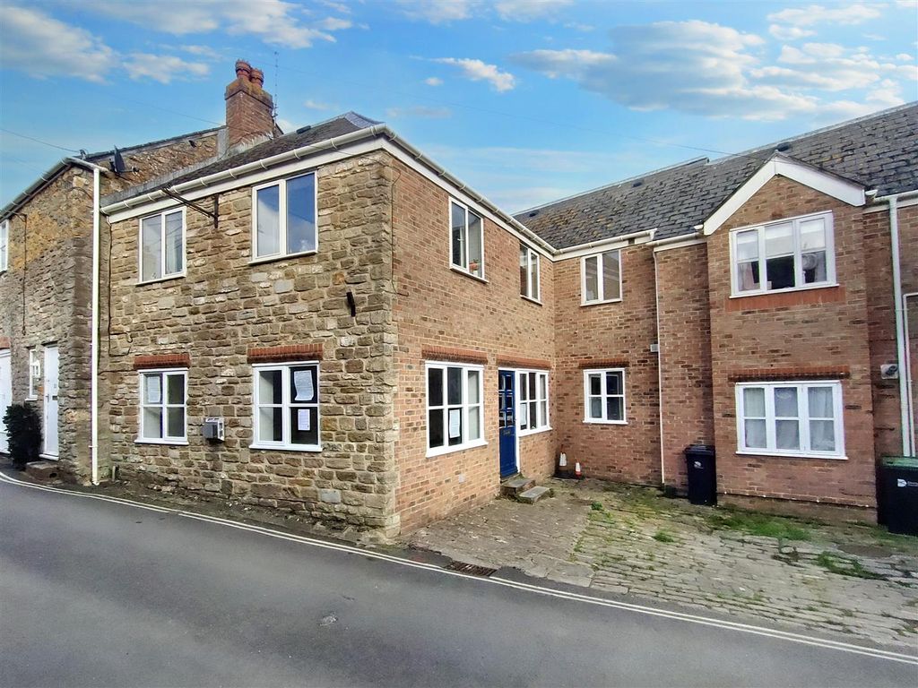 2 bed flat for sale in Chancery Lane, Bridport DT6, £150,000
