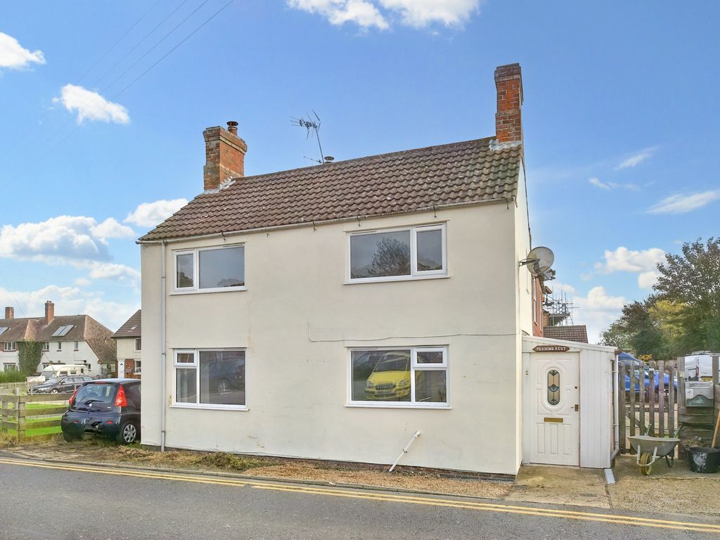 3 bed semi-detached house for sale in Mumby Road, Huttoft LN13, £149,500
