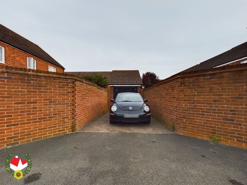 3 bed terraced house for sale in Buchan Drive Kingsway, Quedgeley, Gloucester GL2, £260,000
