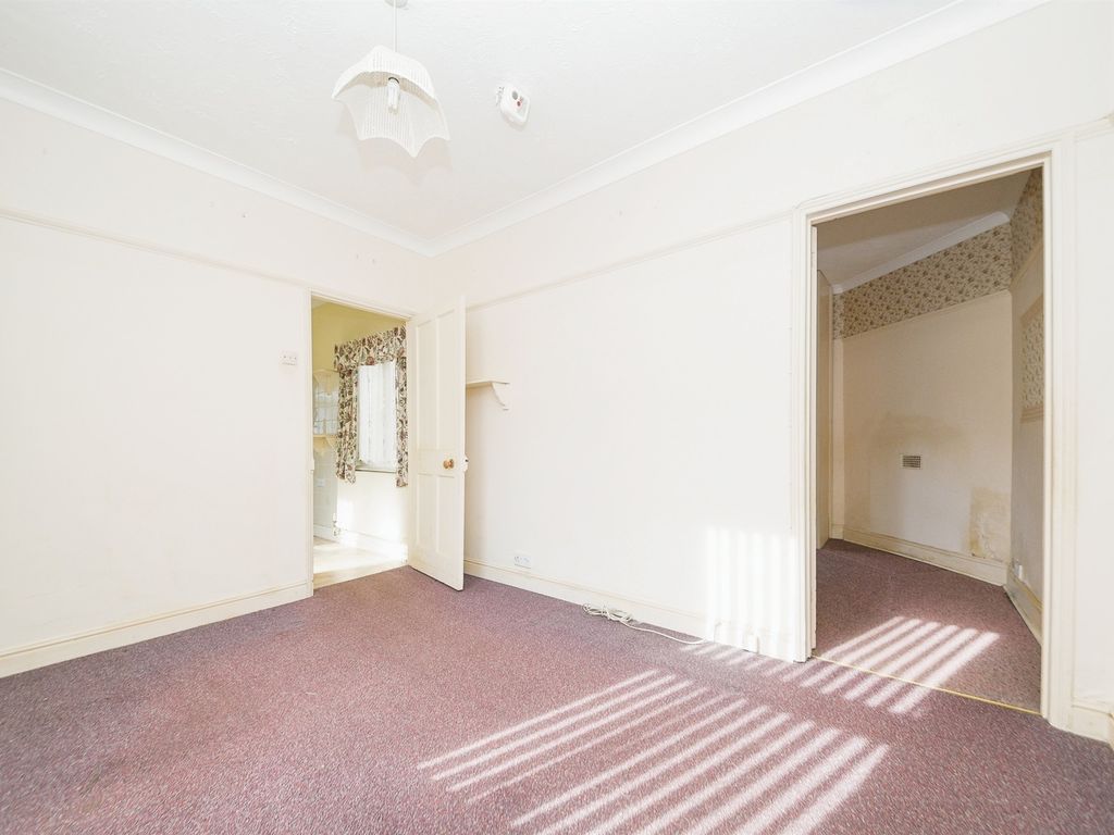 1 bed flat for sale in Milton Avenue, King's Lynn PE30, £80,000