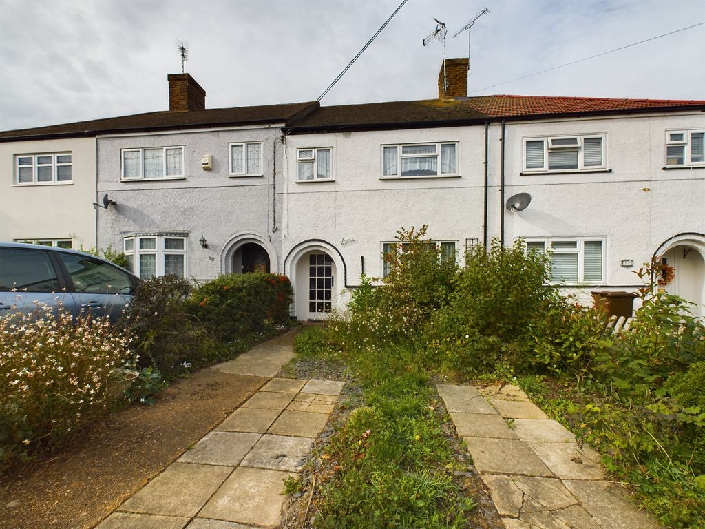 3 bed terraced house for sale in Kennington Avenue, Benfleet SS7, £325,000