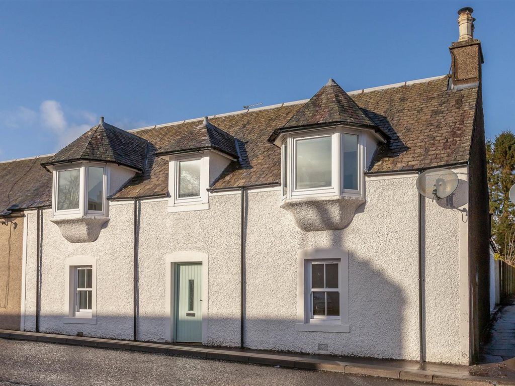4 bed end terrace house for sale in Feus, Auchterarder PH3, £272,500