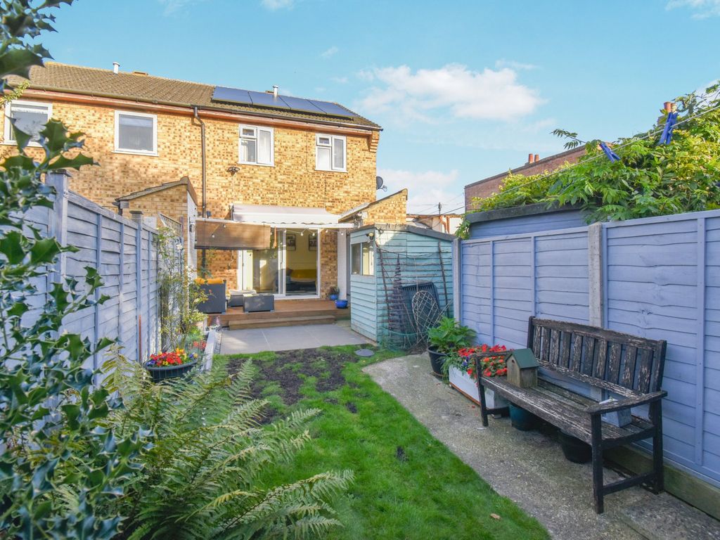 3 bed semi-detached house for sale in Havelock Road, Biggleswade SG18, £325,000
