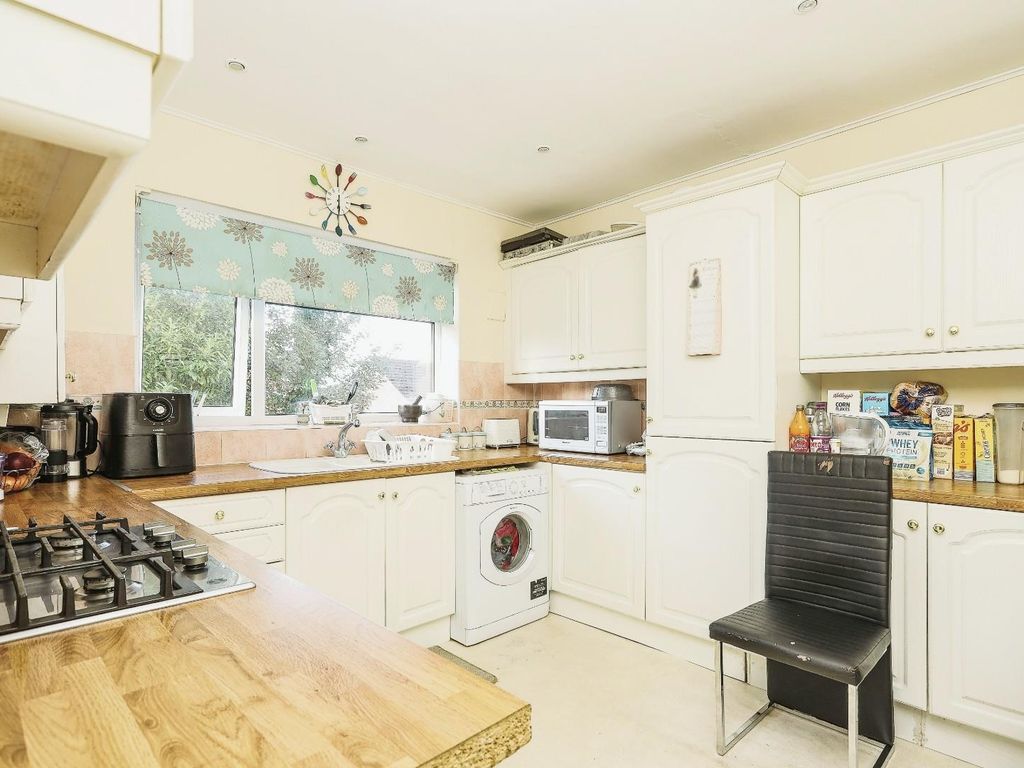 2 bed maisonette for sale in Milton Close, Bentley Heath, Solihull B93, £180,000