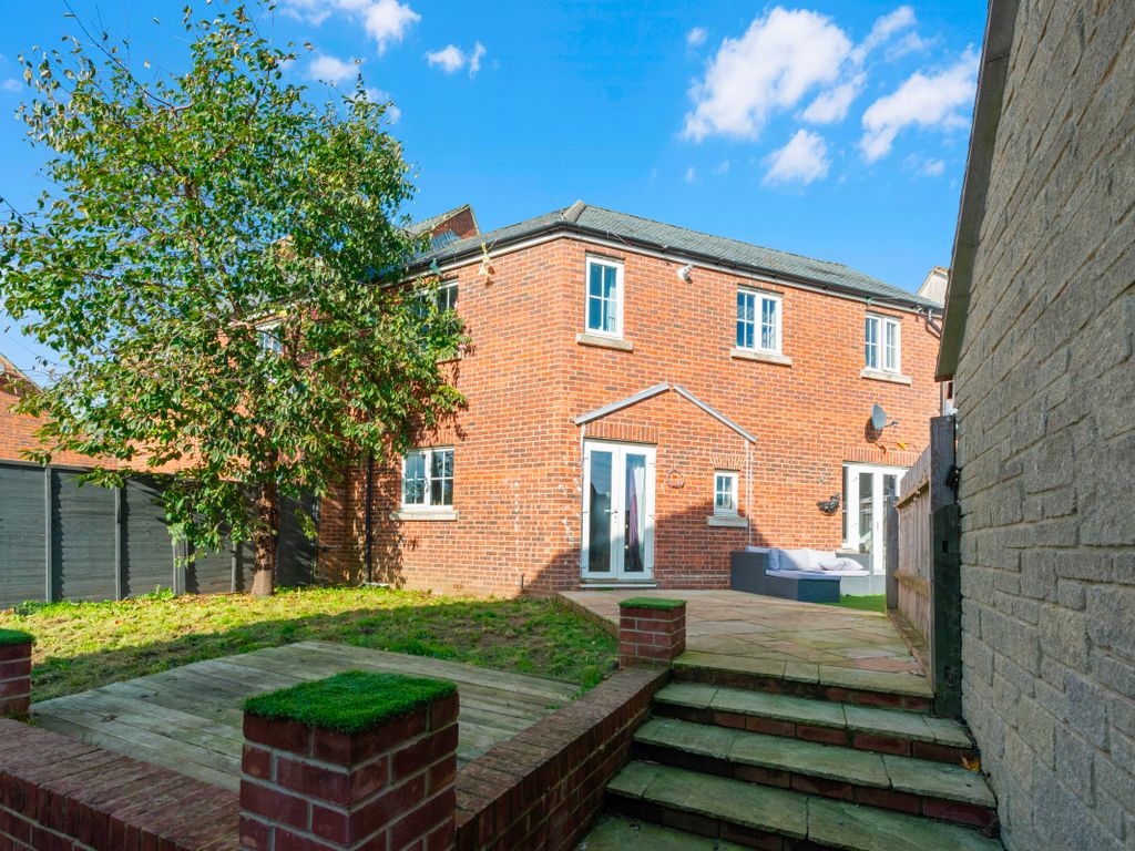 3 bed semi-detached house for sale in Coles Close, Wincanton BA9, £285,000
