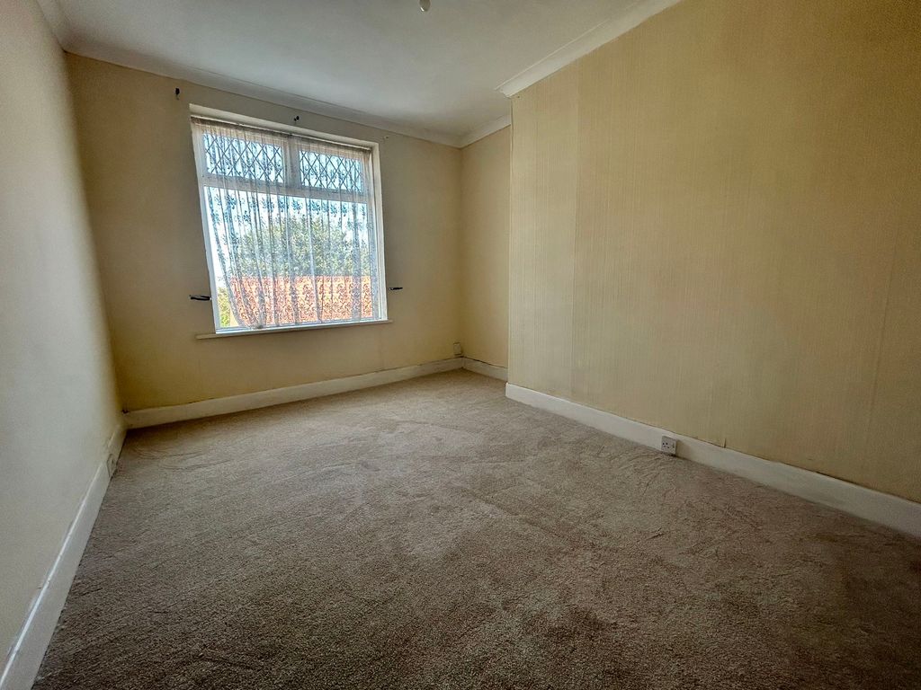 3 bed semi-detached house for sale in Avon Street, Gateshead NE8, £130,000