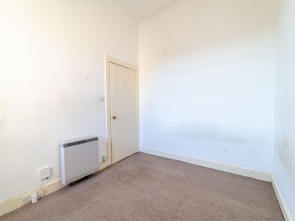 2 bed flat for sale in 5 (2F1) Ratcliffe Terrace, Newington, Edinburgh EH9, £199,000