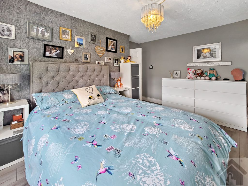 3 bed property for sale in Bagge Road, Gaywood, King's Lynn, Norfolk PE30, £210,000
