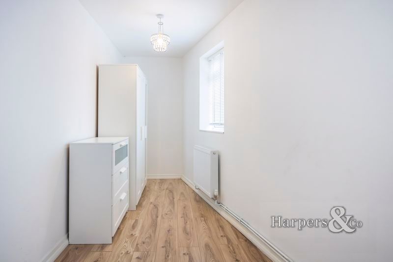 1 bed flat for sale in Bexley High Street, Bexley DA5, £200,000