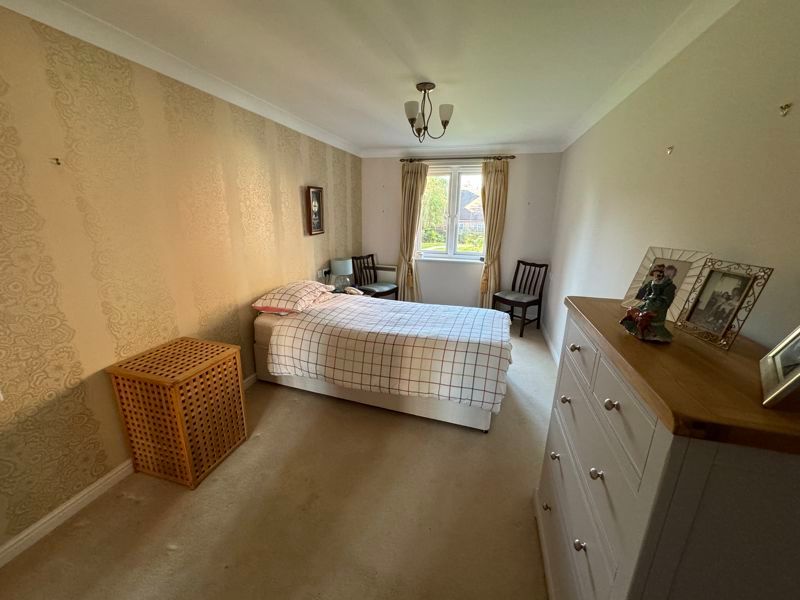 1 bed property for sale in Chester Road, Holmes Chapel, Crewe CW4, £105,000