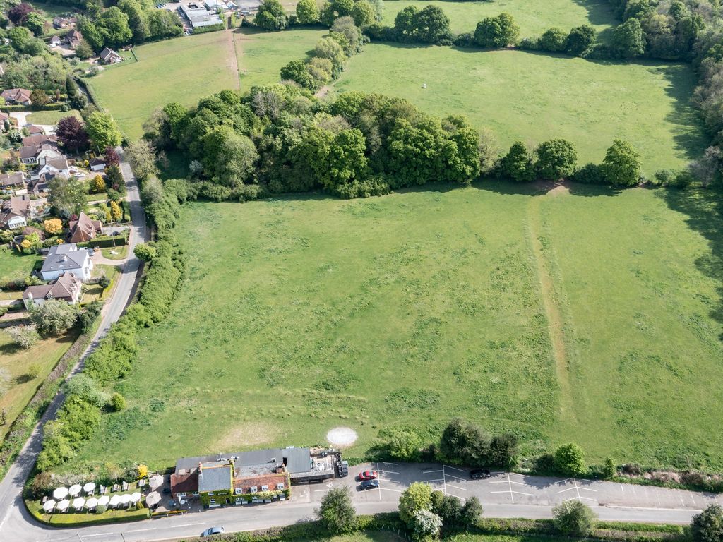 Land for sale in Hogpits Bottom, Hemel Hempstead HP3, £8,000