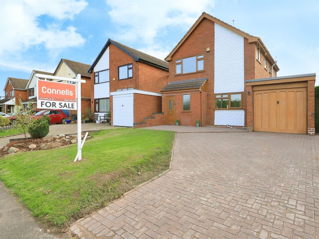 4 bed detached house for sale in Fentonhouse Lane, Wheaton Aston, Stafford ST19, £320,000