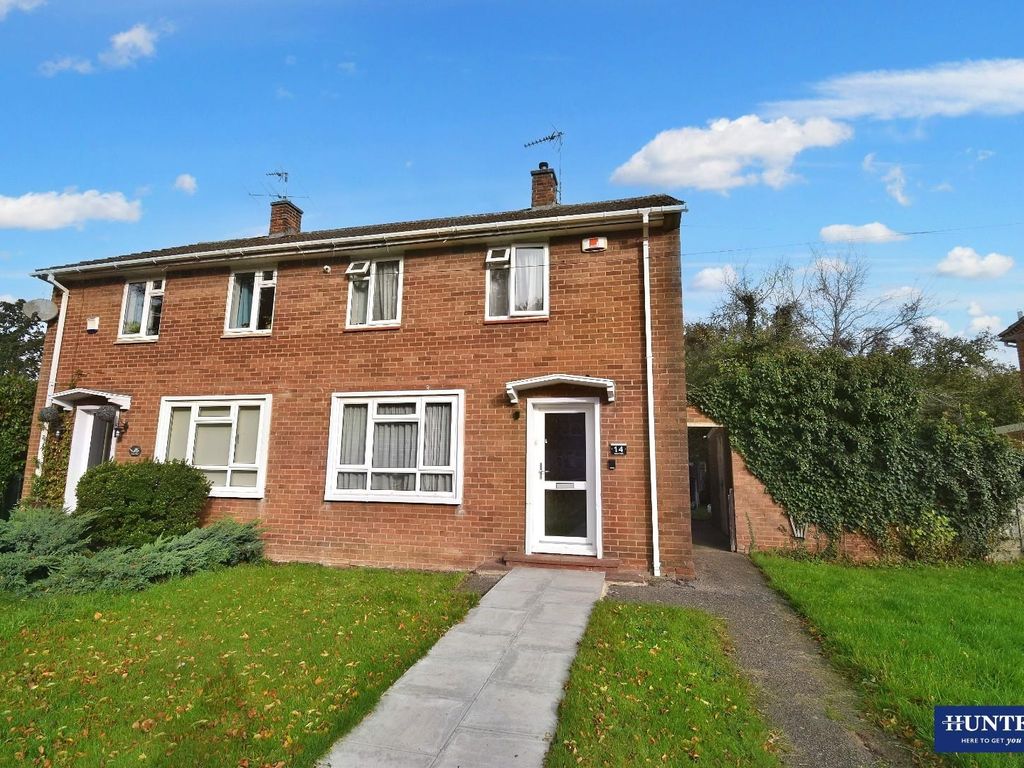 2 bed property for sale in Namur Road, Wigston LE18, £245,000