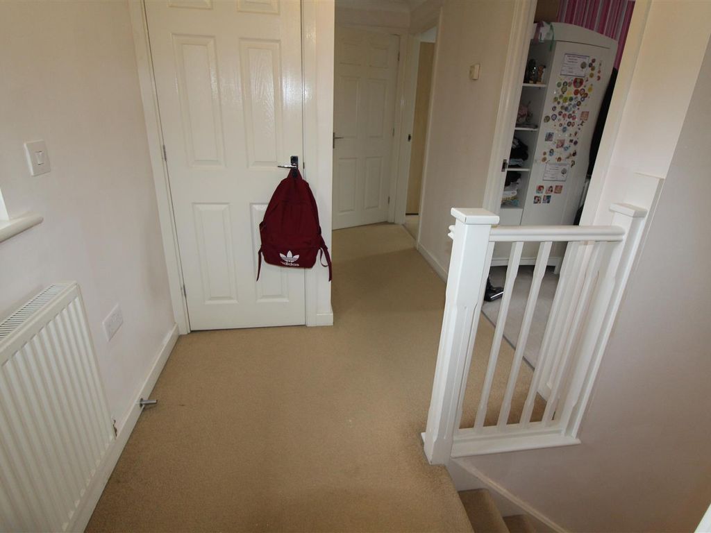 2 bed maisonette for sale in Woodside Drive, Newbridge, Newport NP11, £135,000
