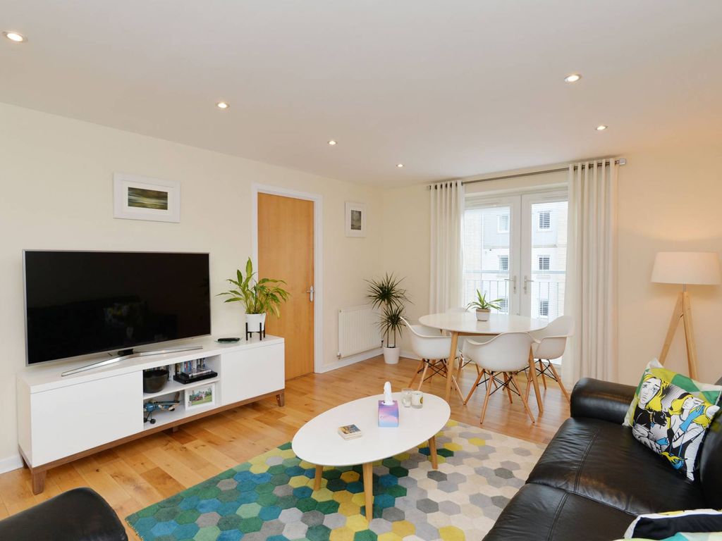 2 bed flat for sale in North Pilrig Heights, Leith, Edinburgh EH6, £240,000